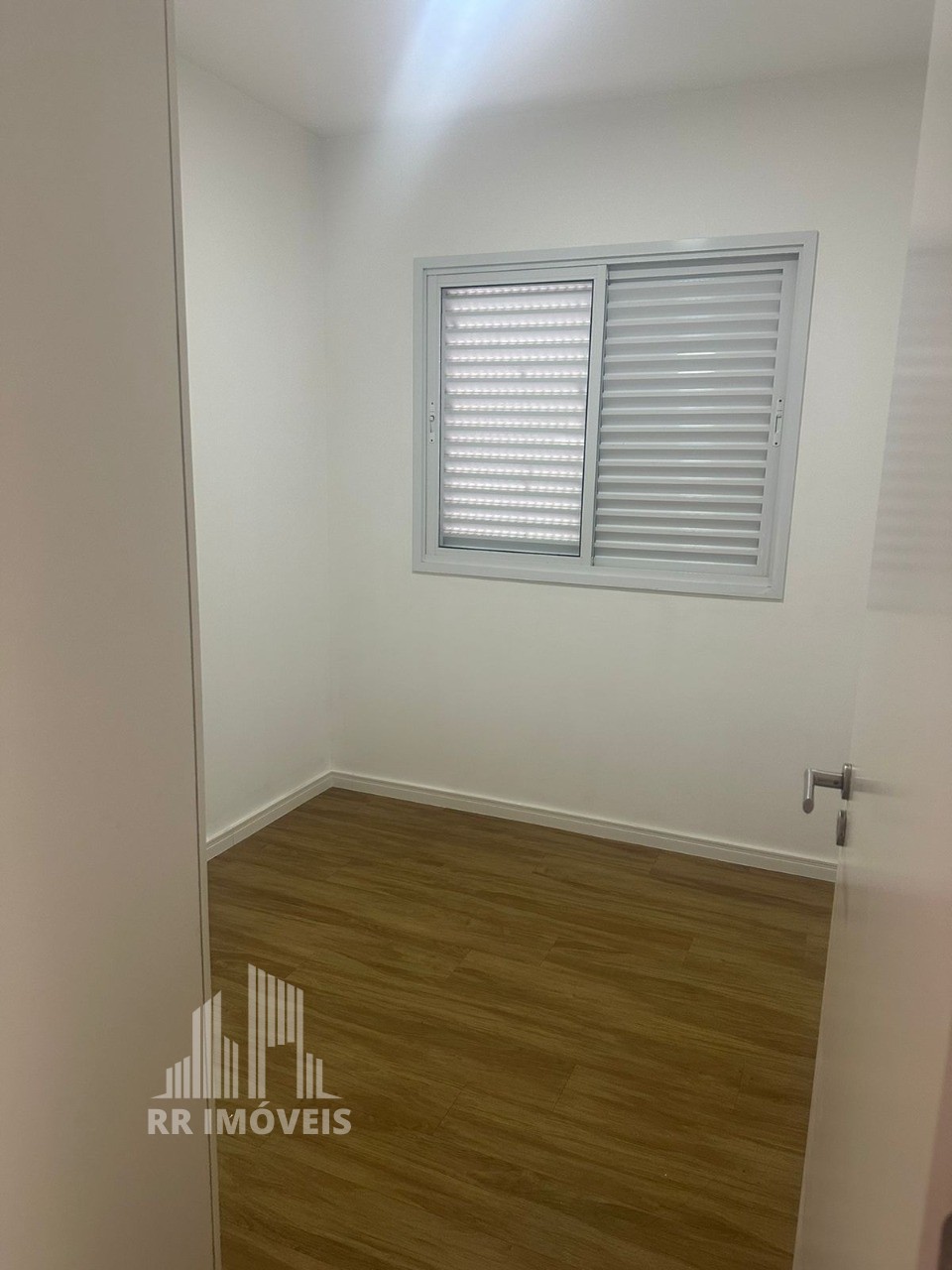 Apartamento à venda com 3 quartos, 76m² - Foto 9