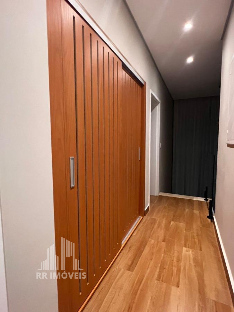 Casa à venda com 4 quartos, 290m² - Foto 14