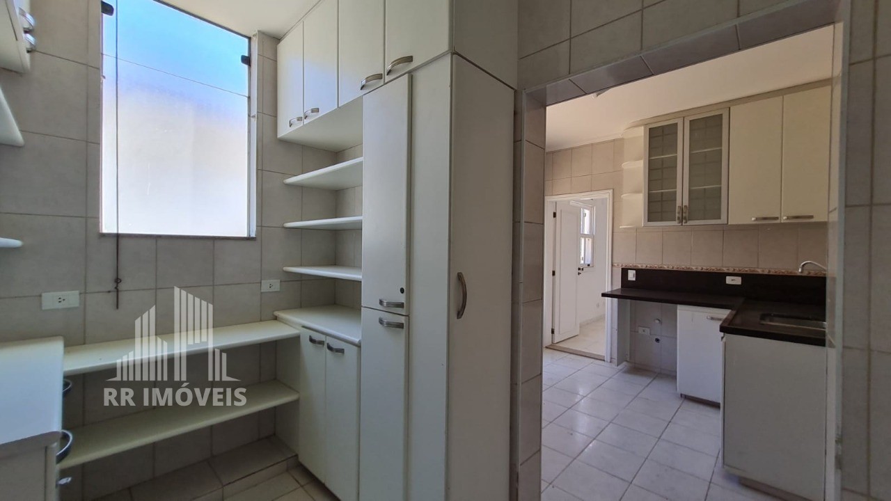 Casa à venda com 5 quartos, 620m² - Foto 9