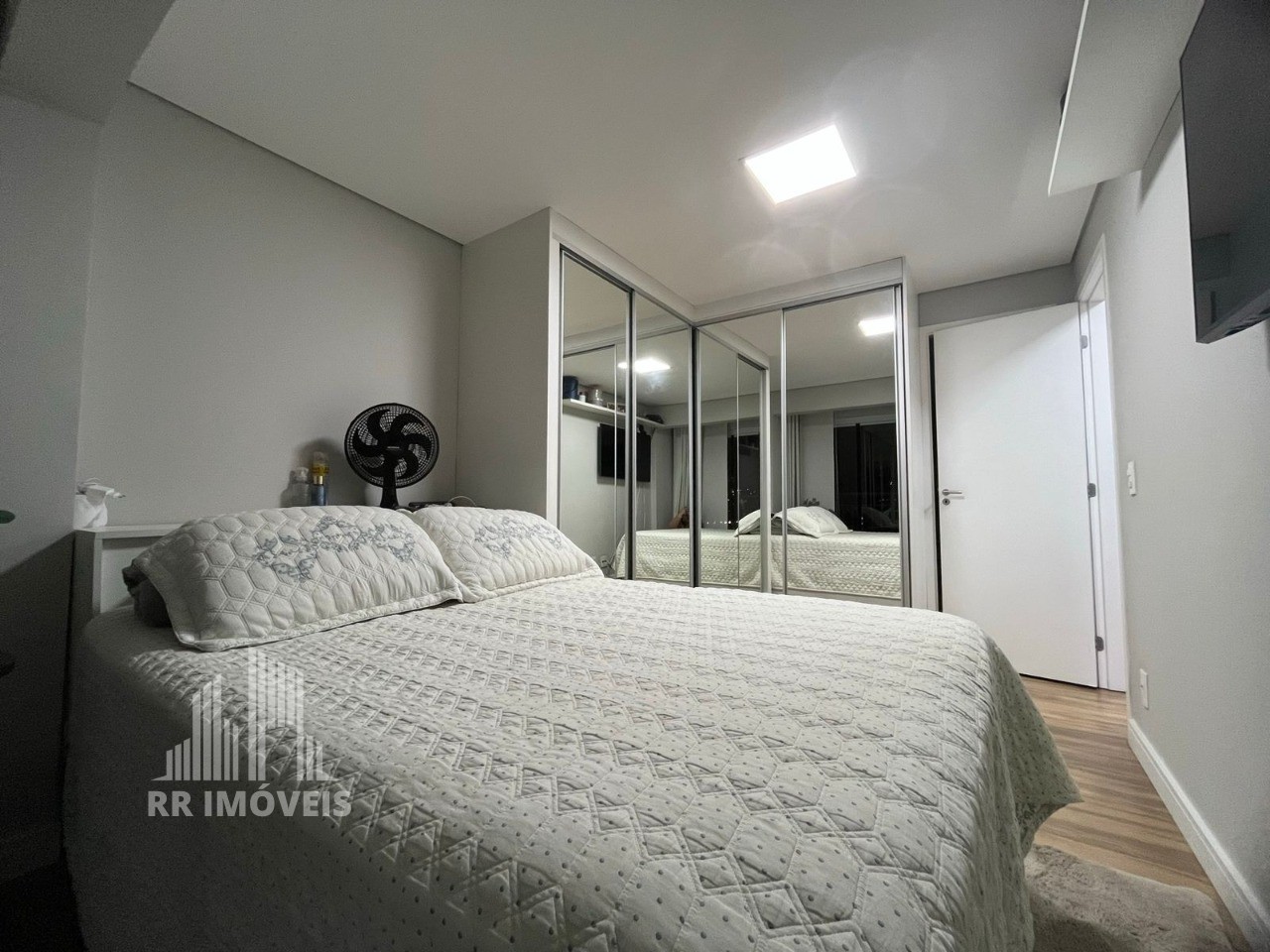 Apartamento à venda com 3 quartos, 76m² - Foto 14