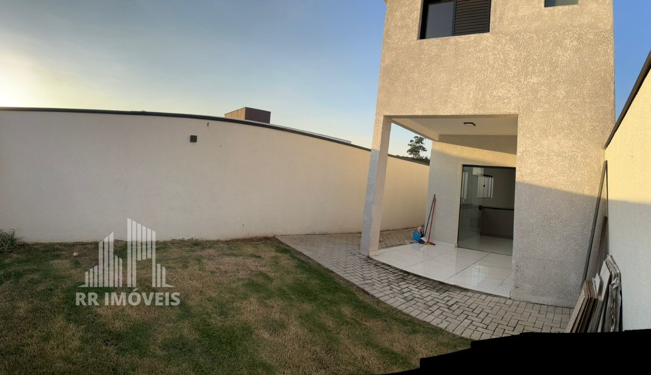 Casa à venda com 3 quartos, 110m² - Foto 7