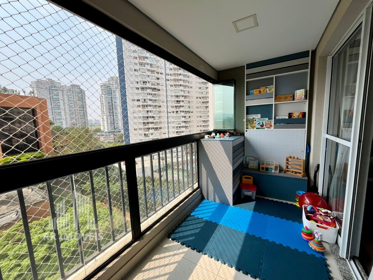 Apartamento à venda com 2 quartos, 63m² - Foto 12