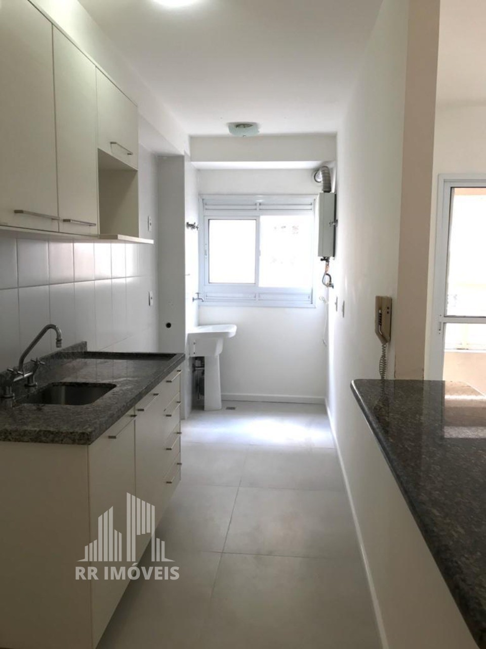 Apartamento à venda com 2 quartos, 60m² - Foto 1