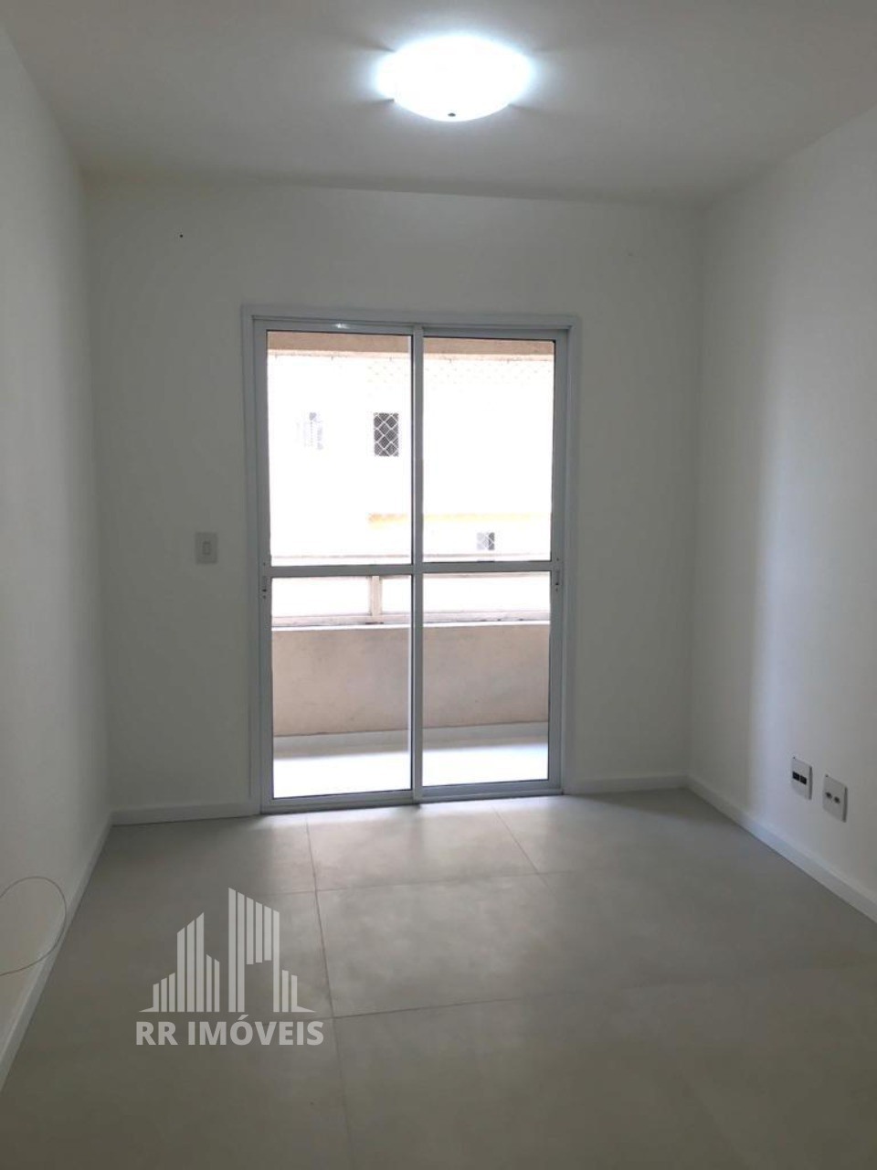 Apartamento à venda com 2 quartos, 60m² - Foto 4