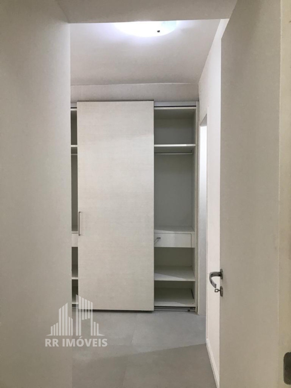 Apartamento à venda com 2 quartos, 60m² - Foto 10