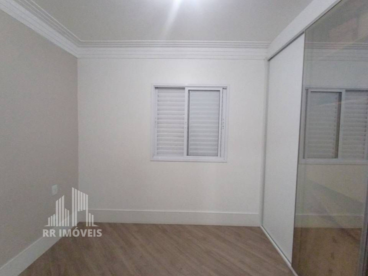 Apartamento à venda com 3 quartos, 85m² - Foto 13