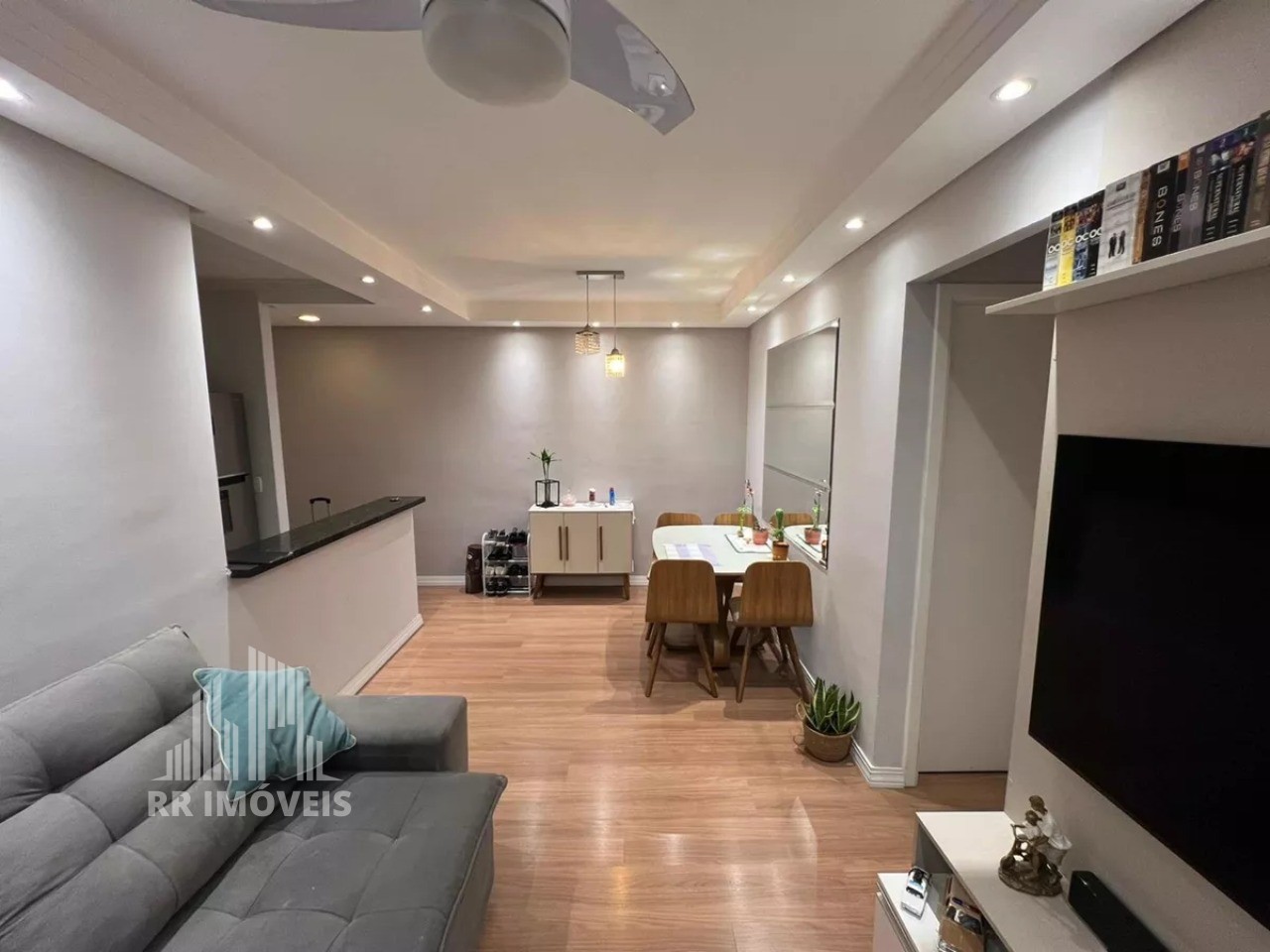 Apartamento à venda com 2 quartos, 56m² - Foto 2