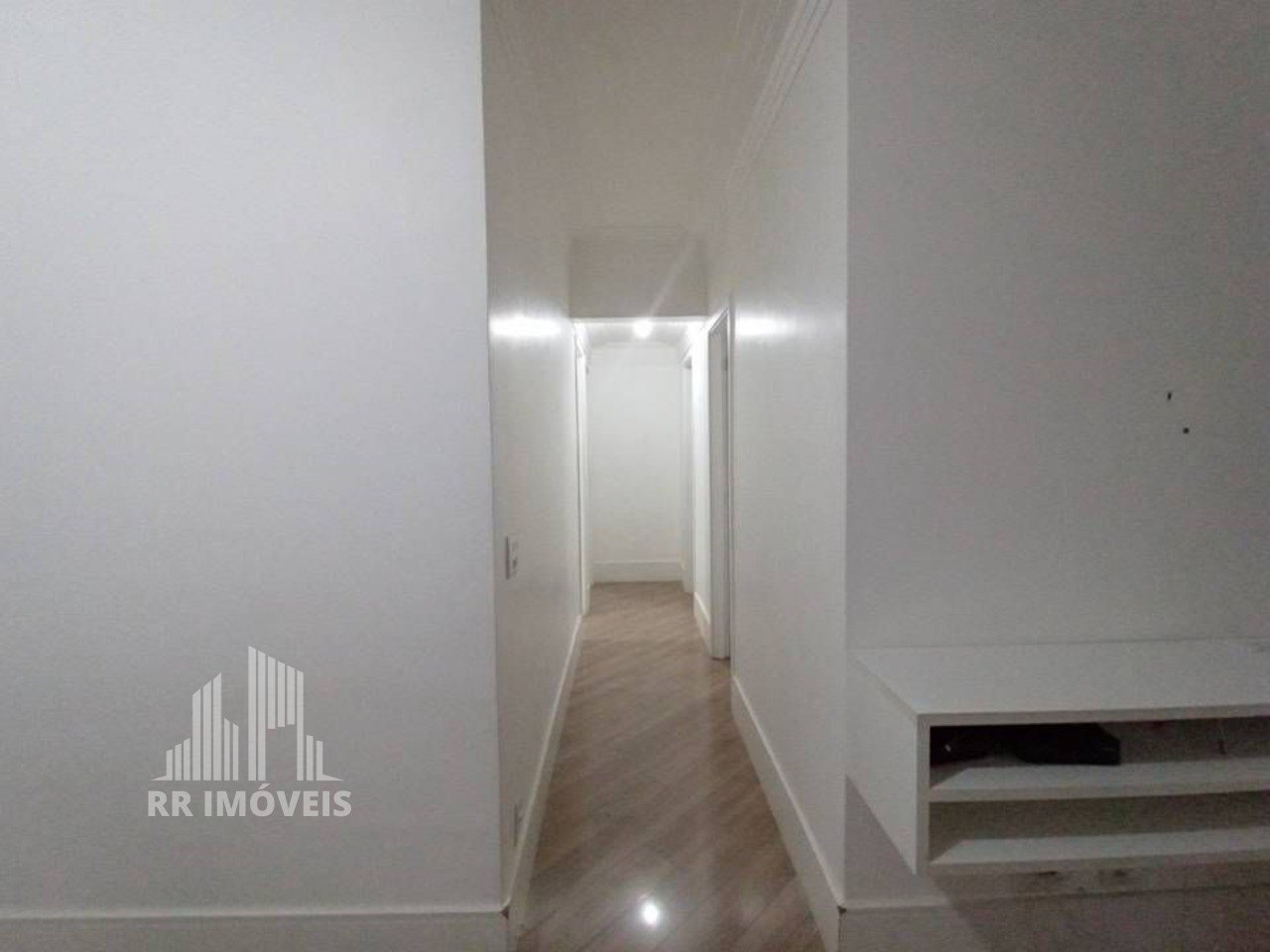 Apartamento à venda com 3 quartos, 85m² - Foto 11