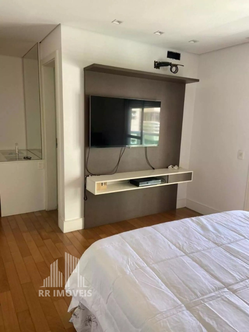 Apartamento à venda com 3 quartos, 202m² - Foto 18