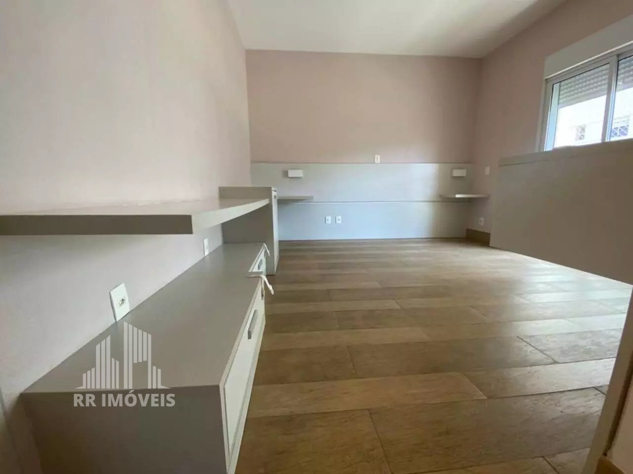 Apartamento à venda com 3 quartos, 202m² - Foto 10