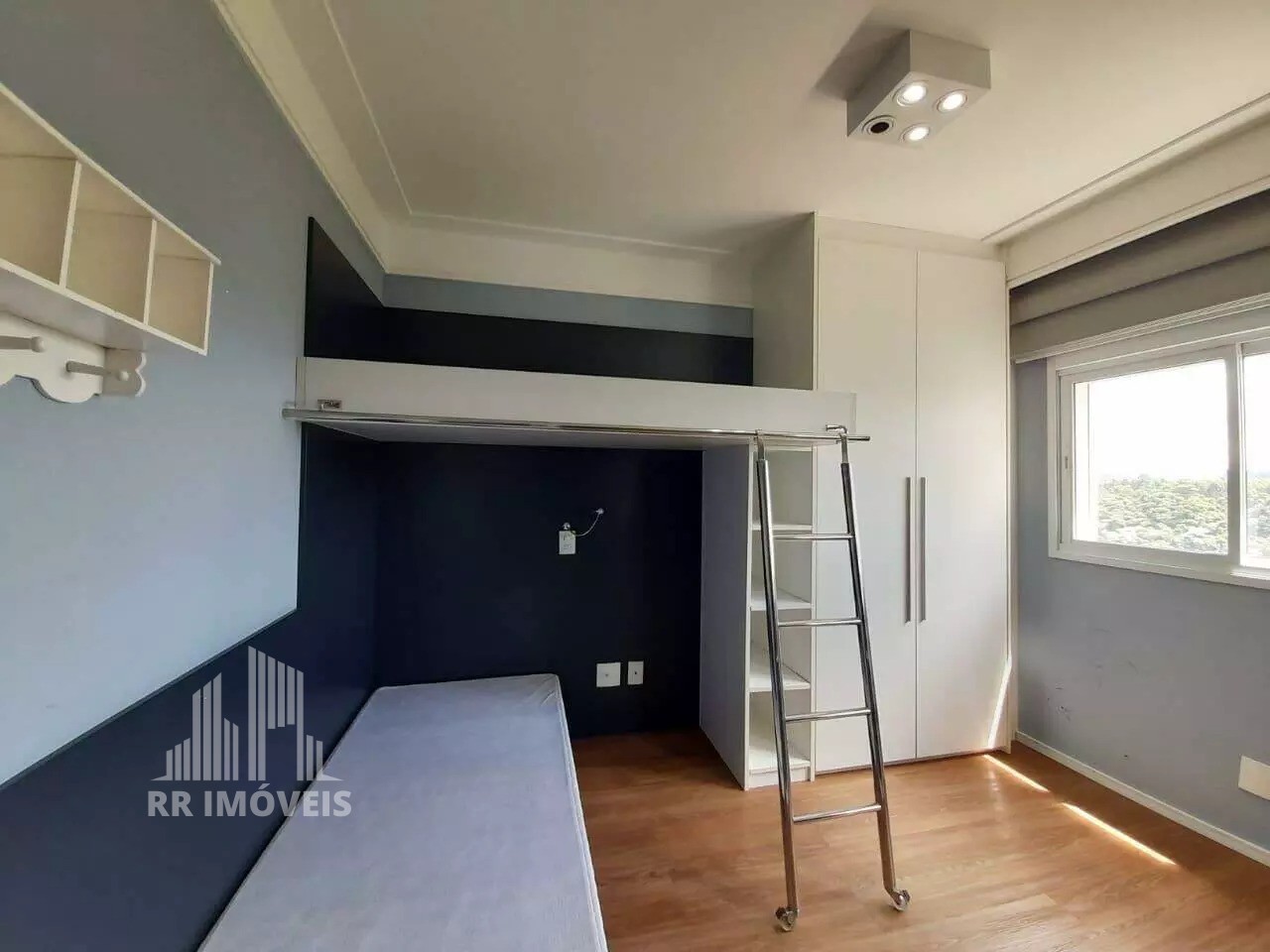 Apartamento à venda com 3 quartos, 202m² - Foto 10