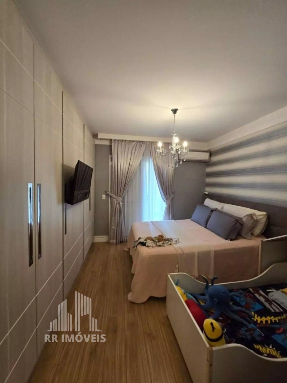 Apartamento à venda com 3 quartos, 170m² - Foto 12