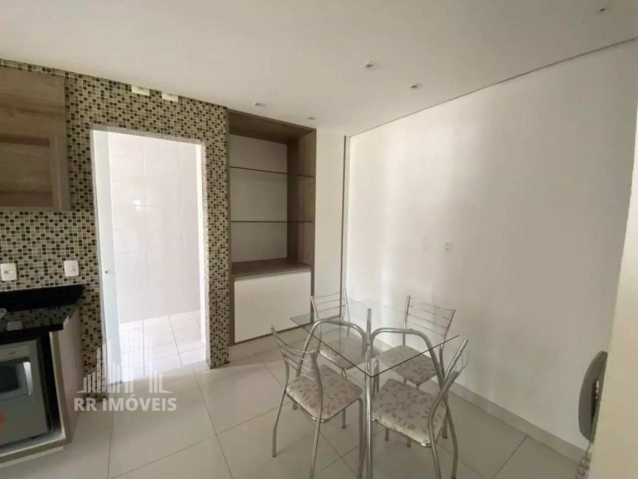 Apartamento à venda com 3 quartos, 202m² - Foto 7