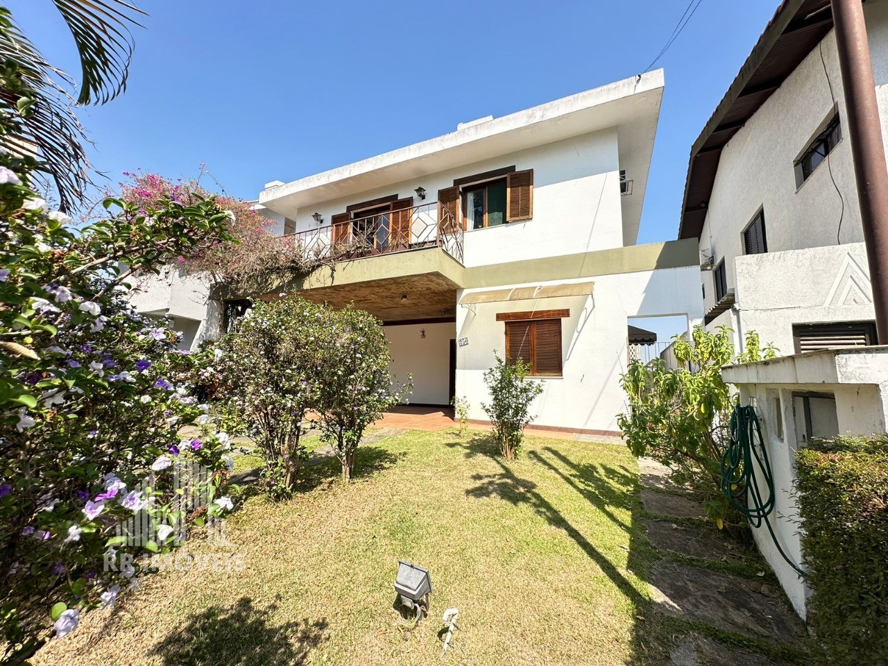 Casa, 4 quartos, 316 m² - Foto 1