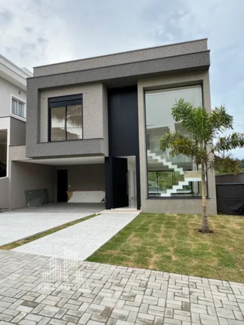Casa, 4 quartos, 306 m² - Foto 1