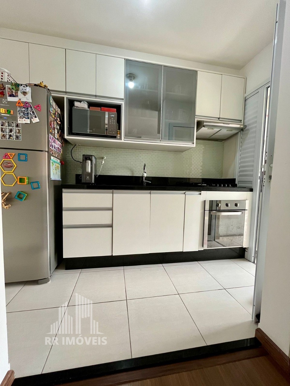 Apartamento à venda com 2 quartos, 63m² - Foto 13