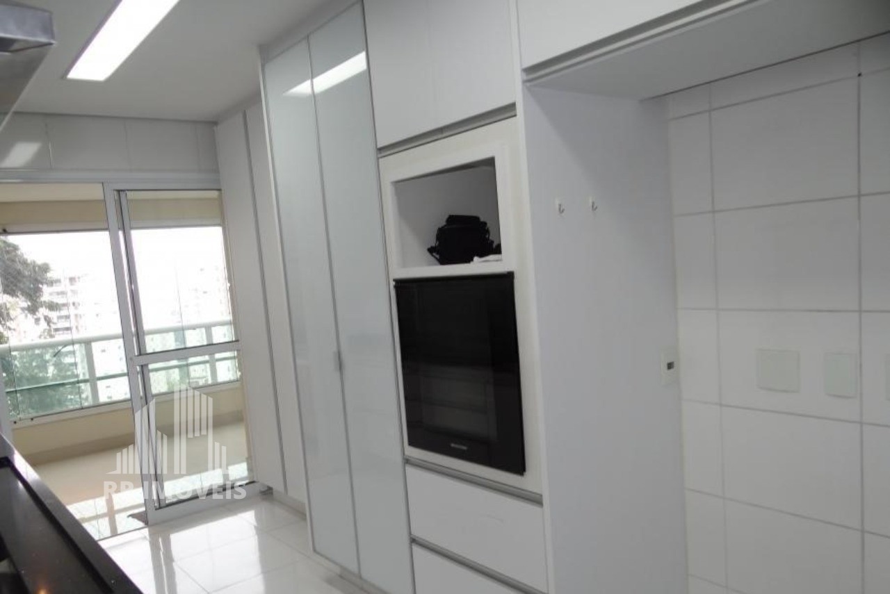 Apartamento à venda com 4 quartos, 202m² - Foto 5