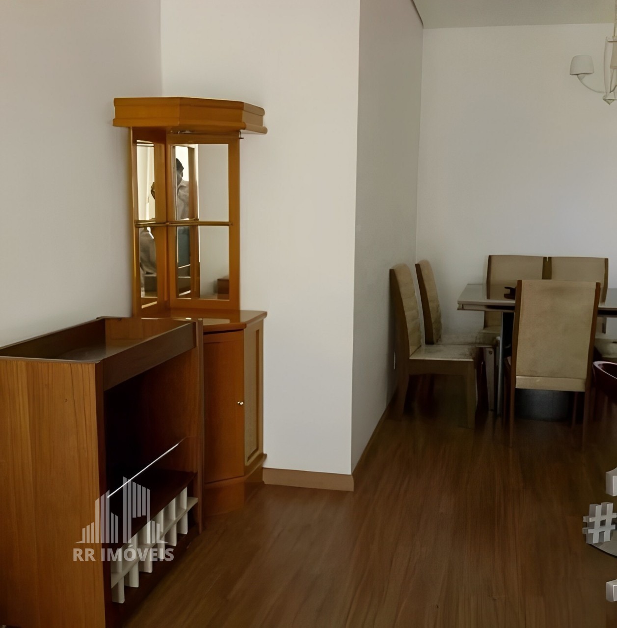 Apartamento à venda com 2 quartos, 67m² - Foto 2