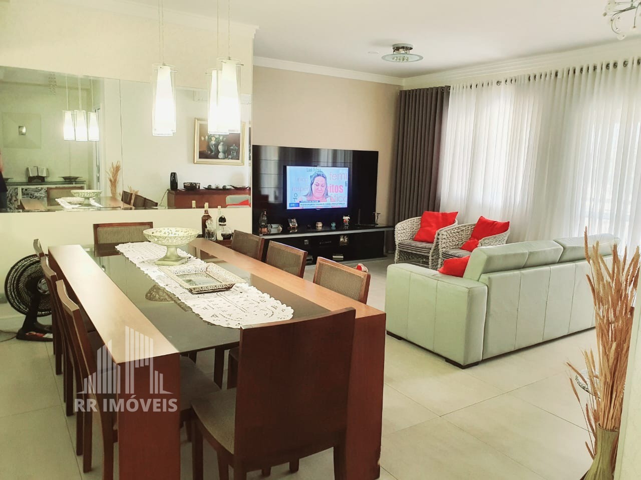 Apartamento à venda com 2 quartos, 94m² - Foto 1