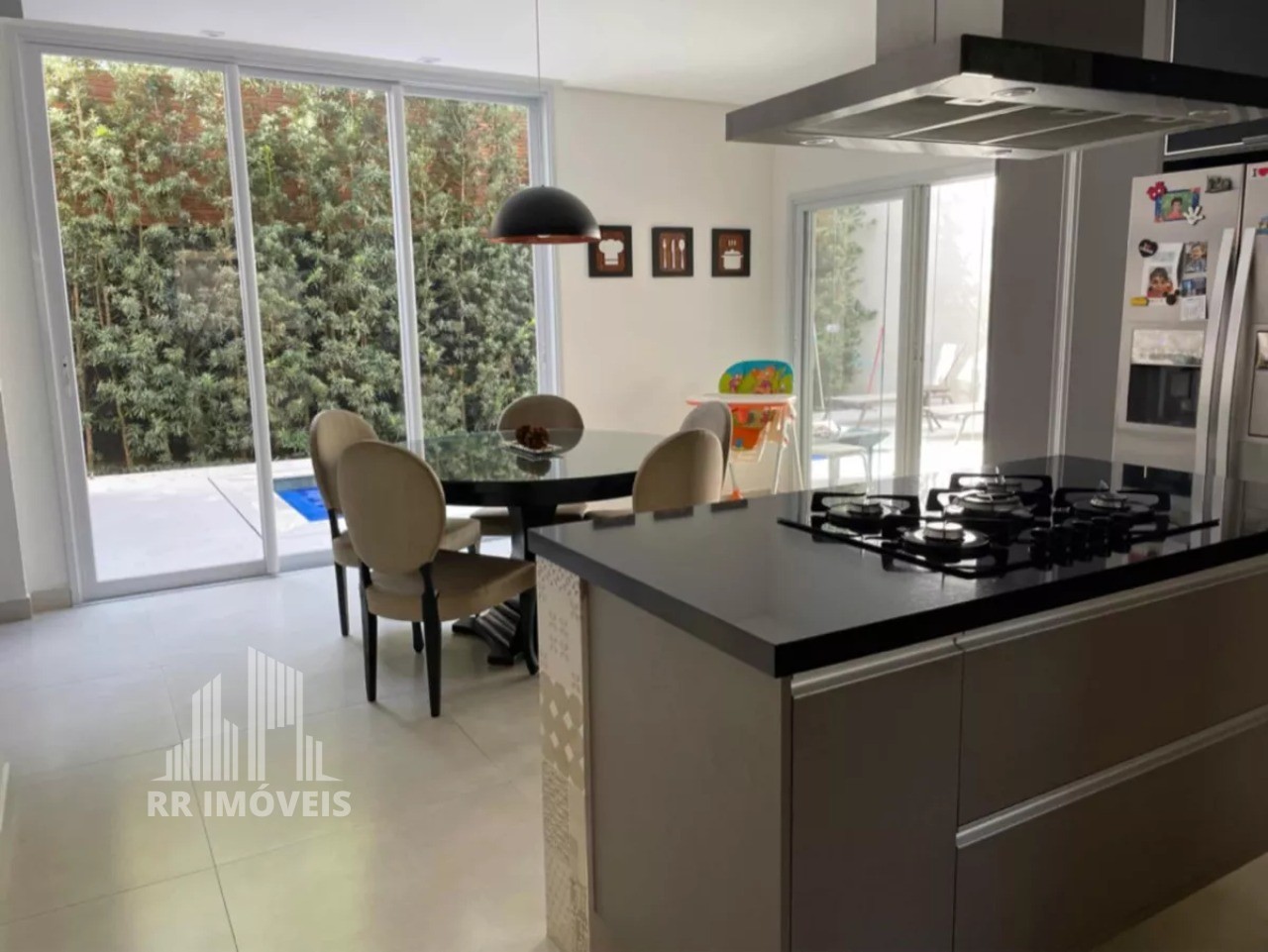 Casa à venda com 4 quartos, 290m² - Foto 7