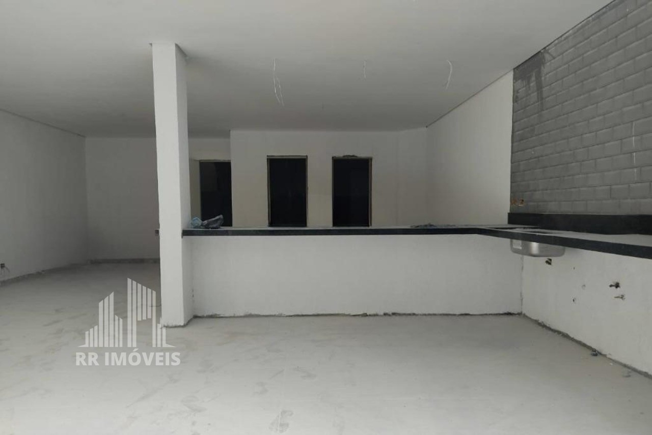 Casa à venda com 4 quartos, 300m² - Foto 2