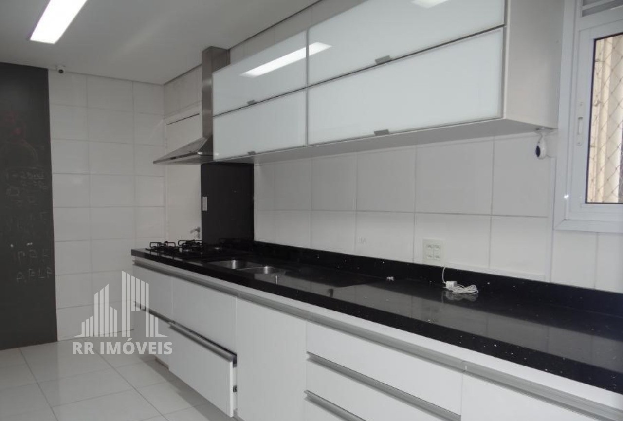 Apartamento à venda com 4 quartos, 202m² - Foto 6