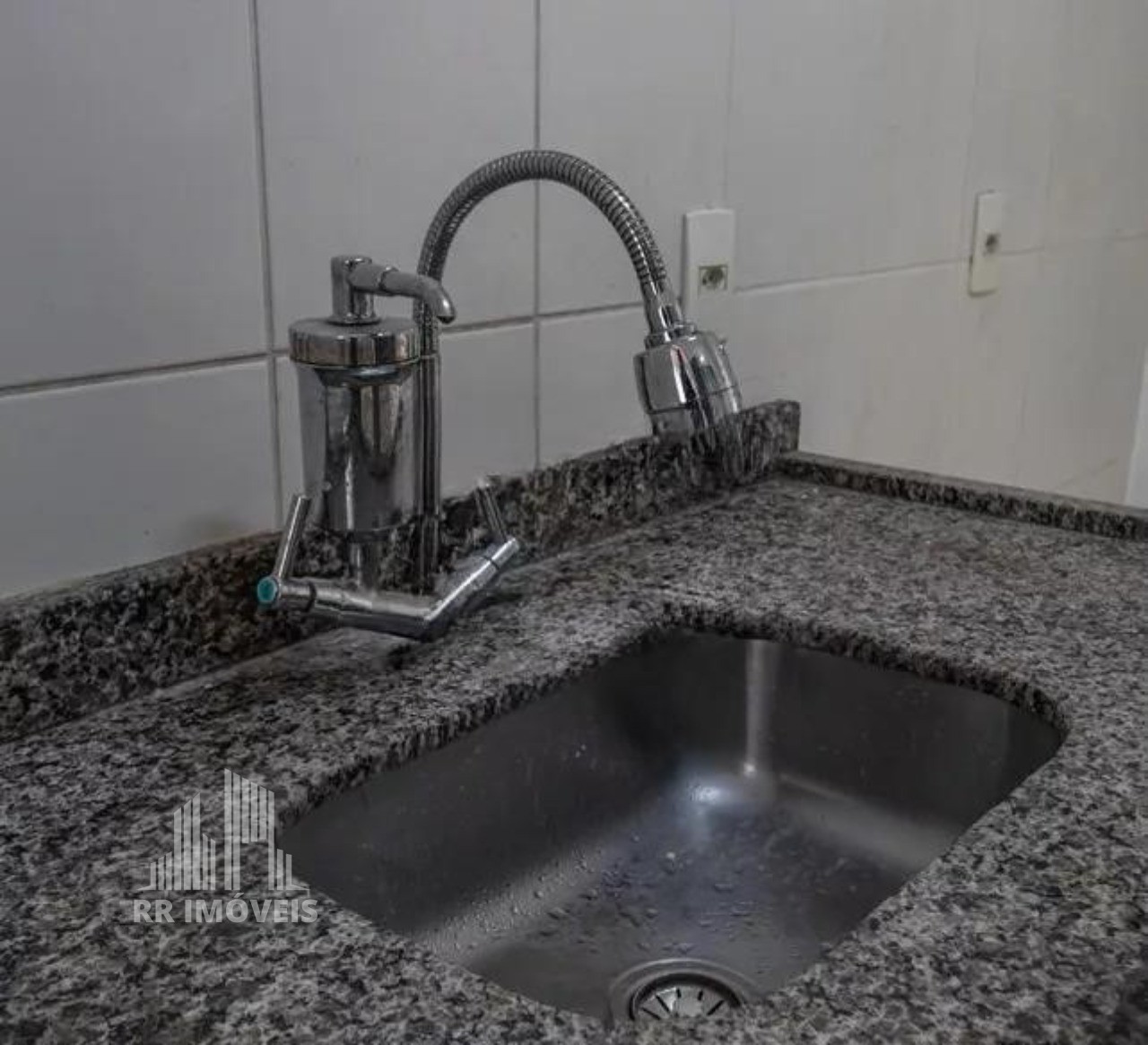 Apartamento à venda com 2 quartos, 61m² - Foto 11