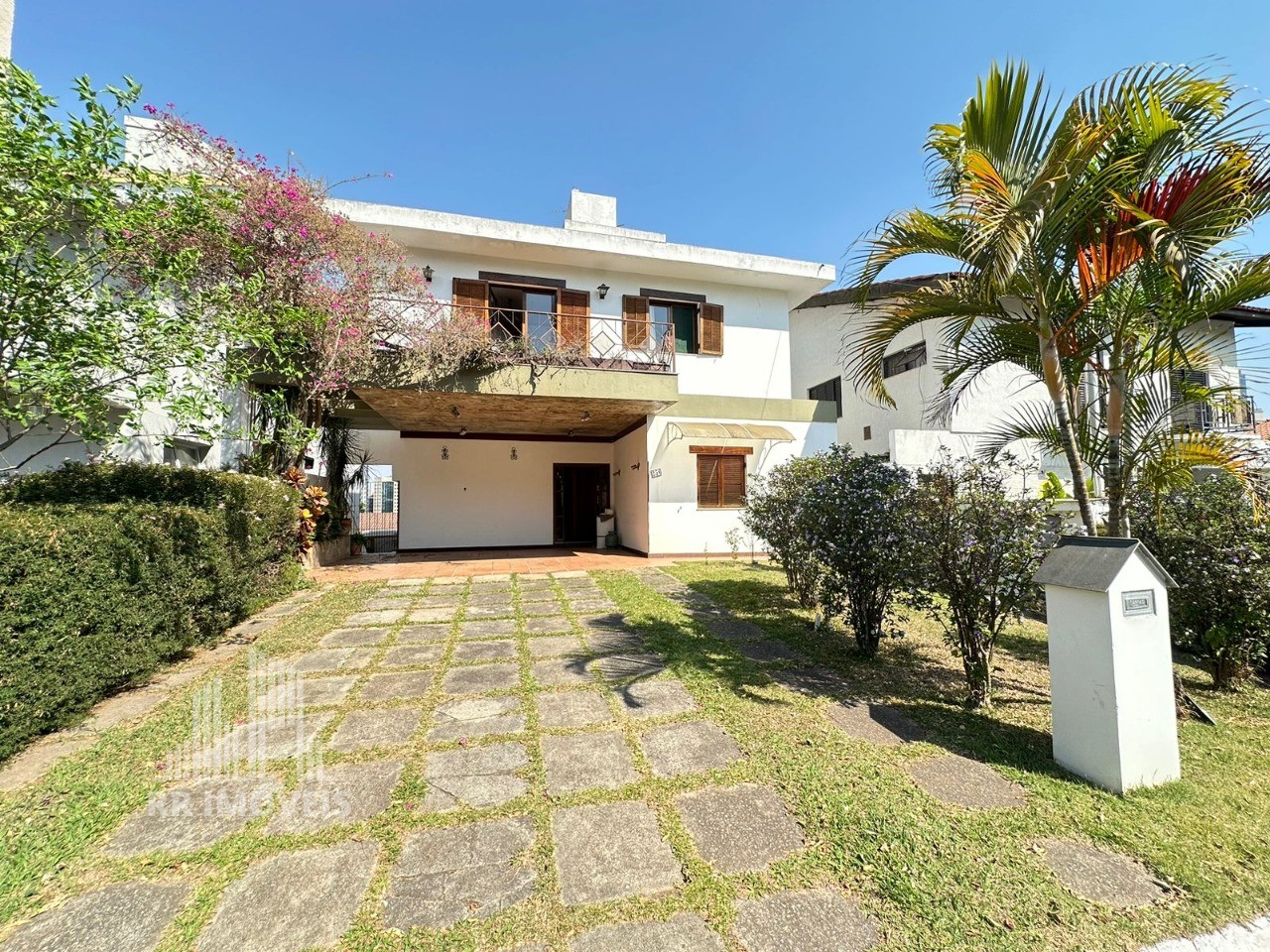 Casa, 4 quartos, 316 m² - Foto 2