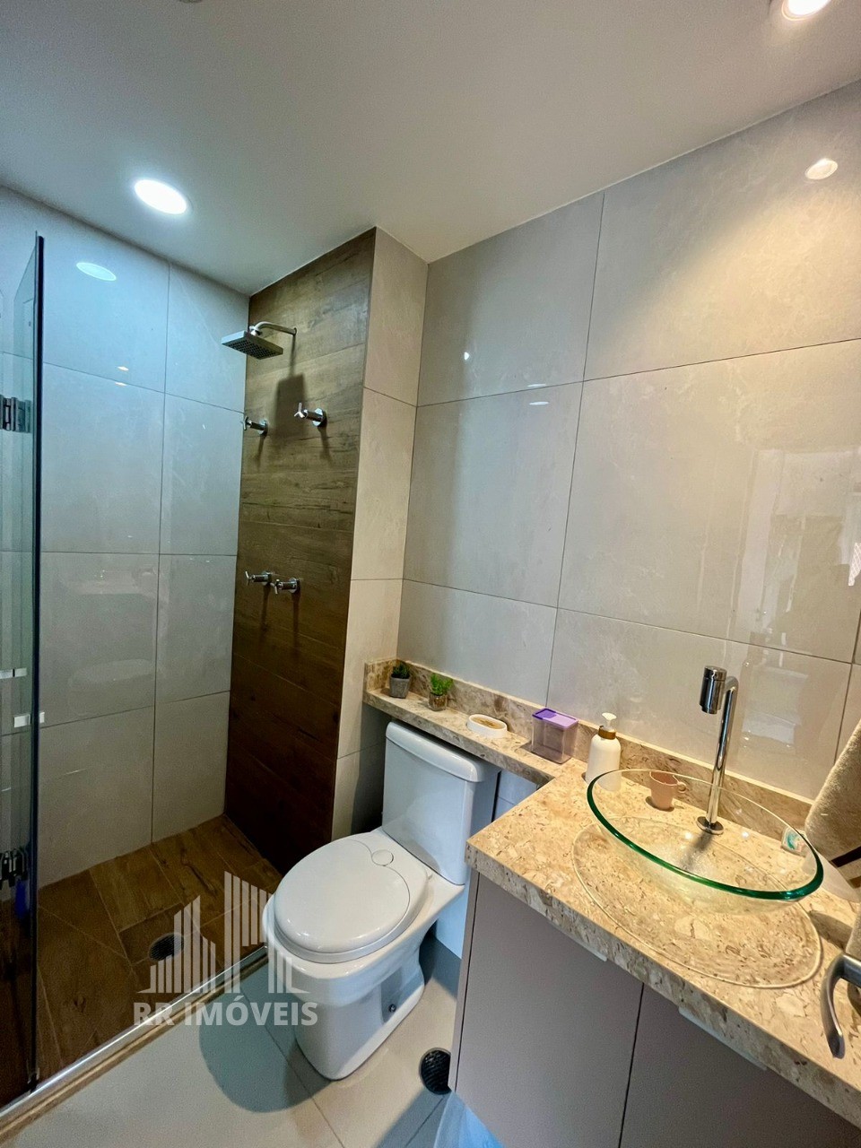 Apartamento à venda com 2 quartos, 63m² - Foto 22