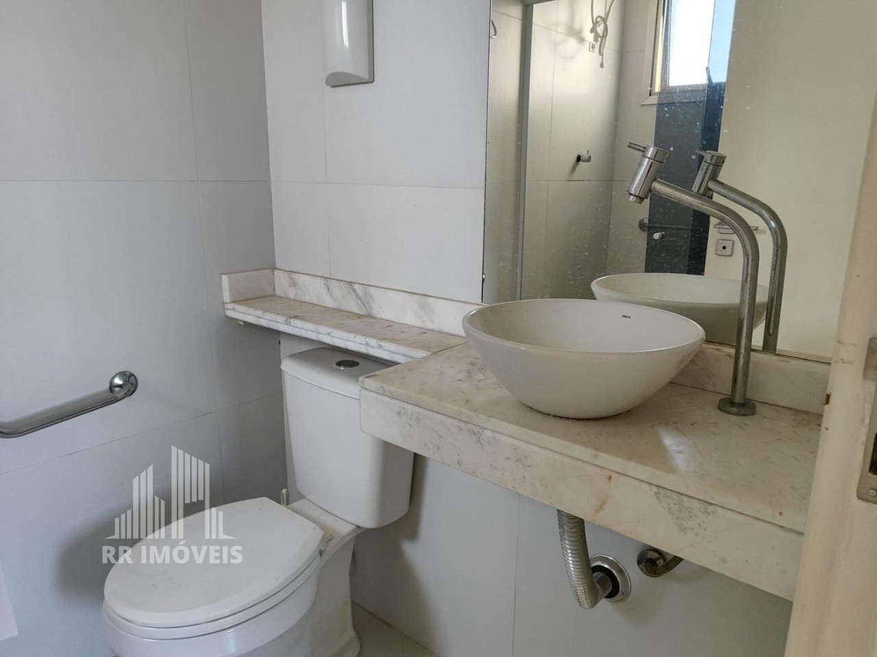 Apartamento à venda com 2 quartos, 64m² - Foto 10