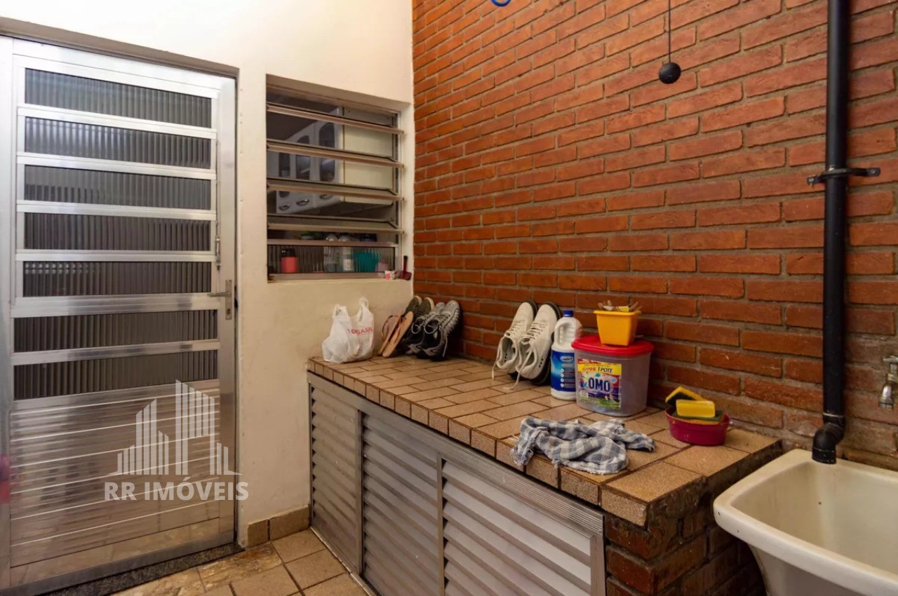 Casa à venda com 3 quartos, 70m² - Foto 12