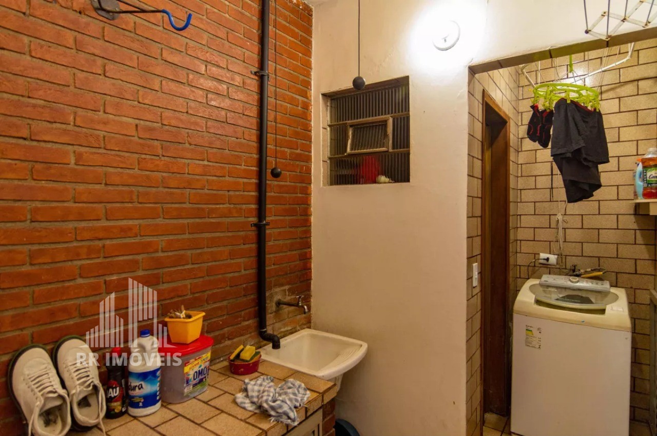 Casa à venda com 3 quartos, 70m² - Foto 13