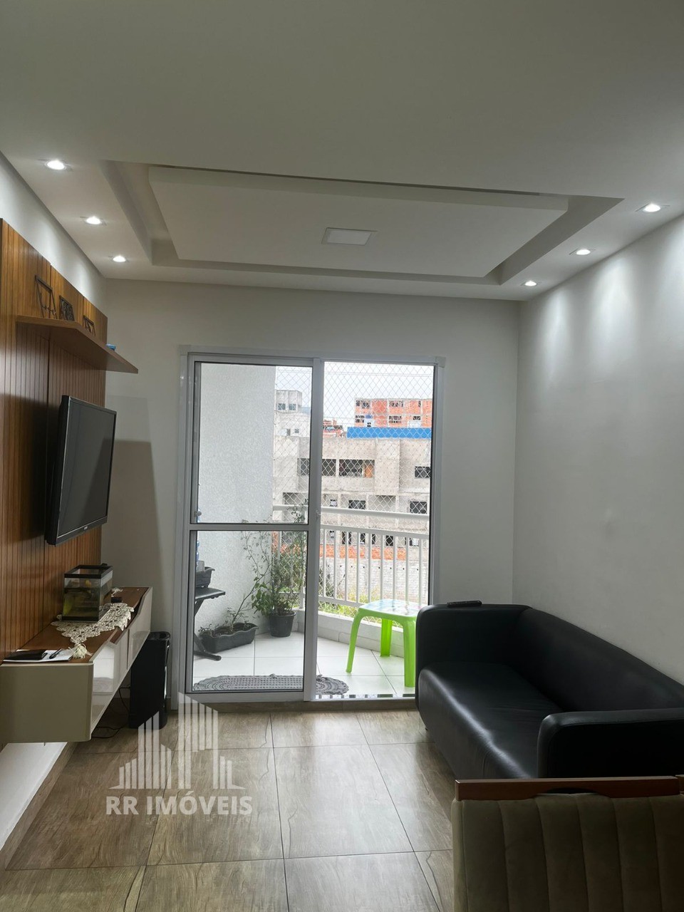 Apartamento à venda com 2 quartos, 57m² - Foto 1