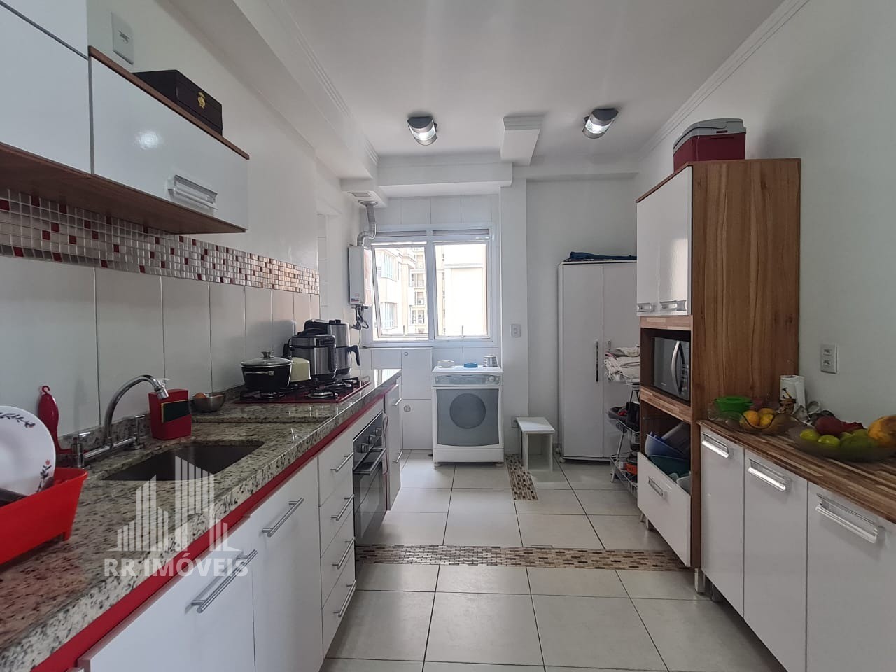 Apartamento à venda com 2 quartos, 107m² - Foto 11