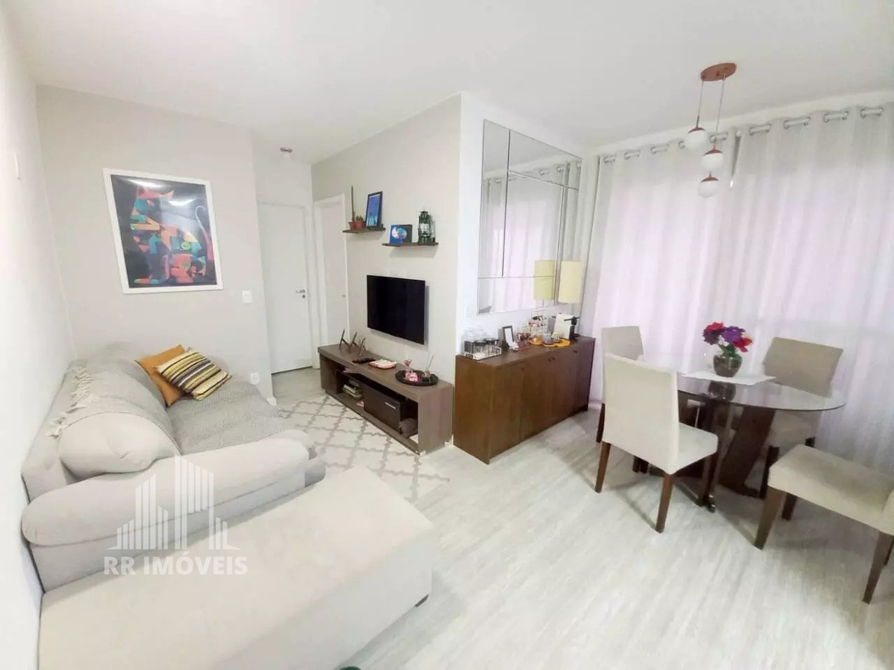 Apartamento à venda com 2 quartos, 62m² - Foto 1