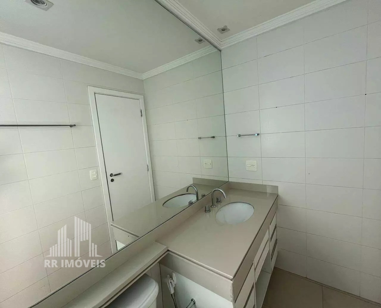 Apartamento à venda com 3 quartos, 122m² - Foto 21