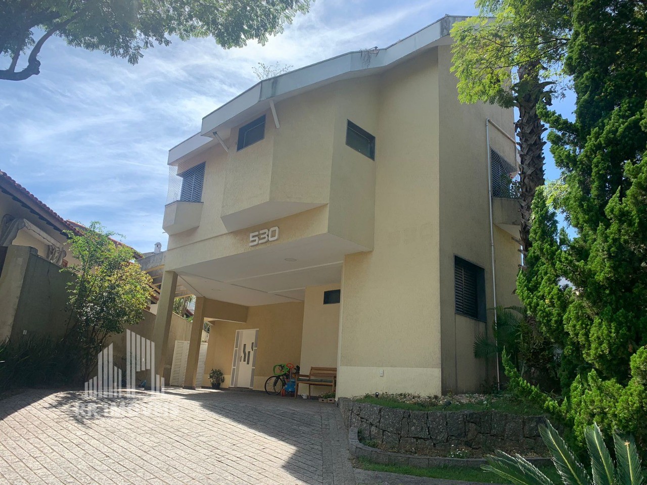 Casa à venda com 4 quartos, 389m² - Foto 2