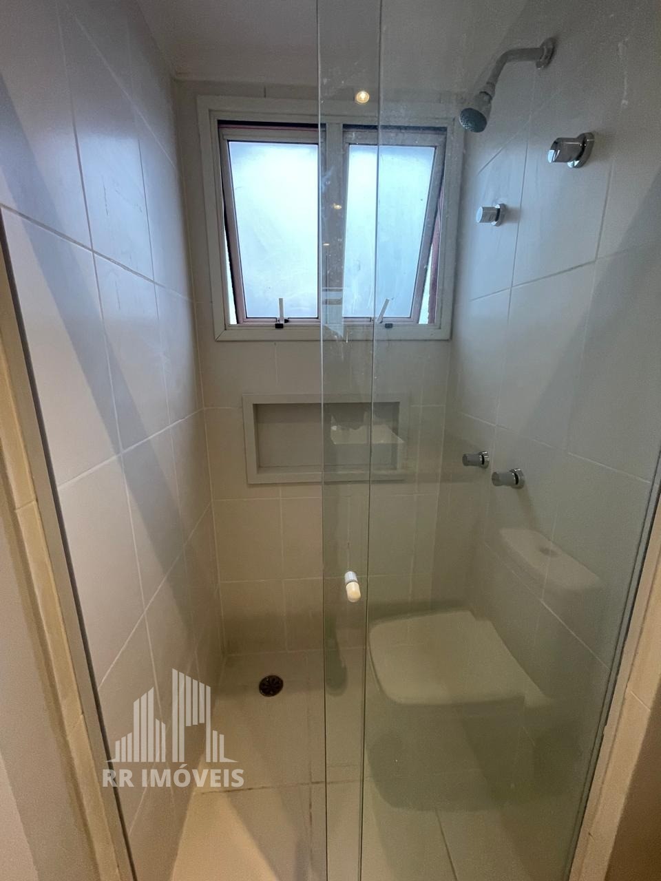 Apartamento à venda com 2 quartos, 66m² - Foto 17