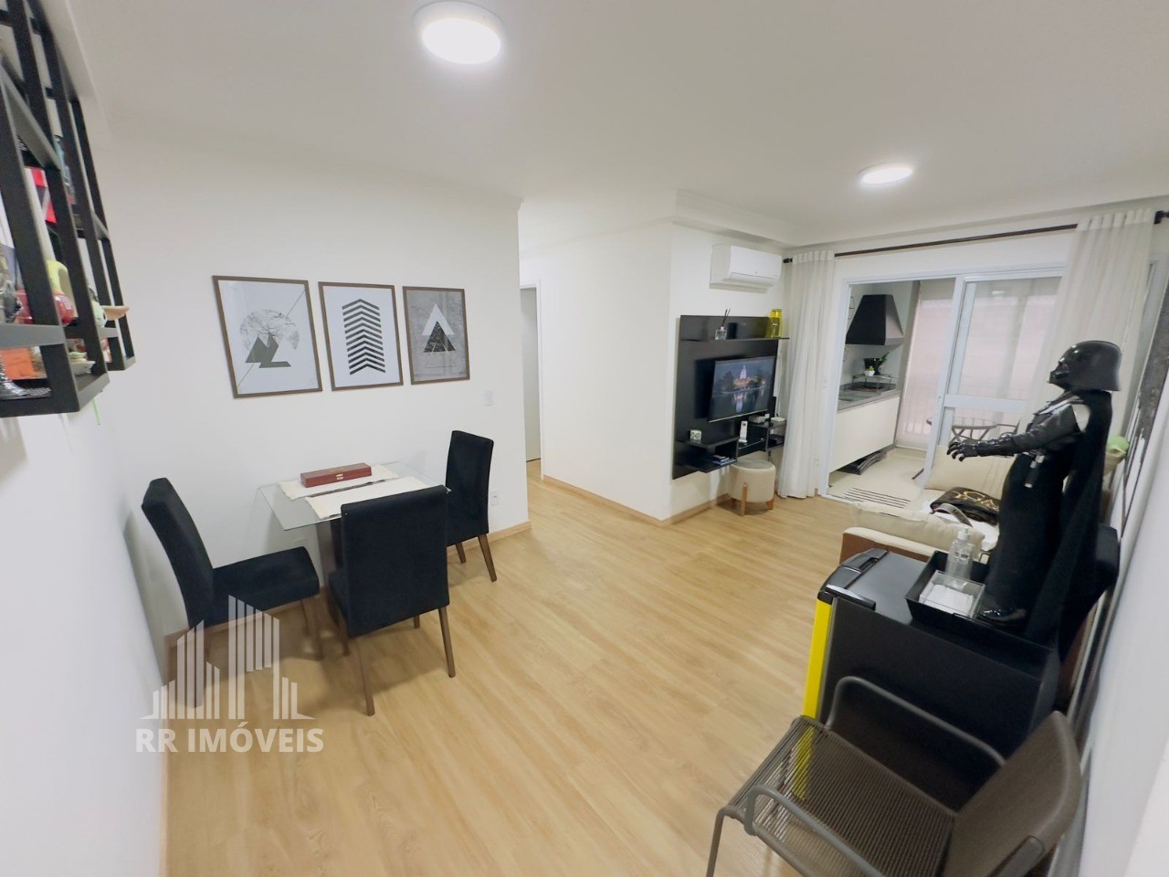 Apartamento à venda com 3 quartos, 74m² - Foto 1