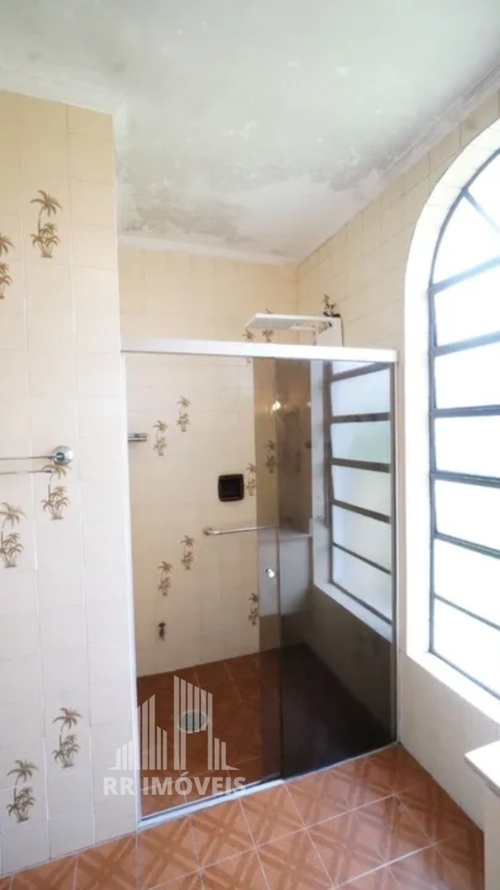 Casa à venda com 4 quartos, 320m² - Foto 18