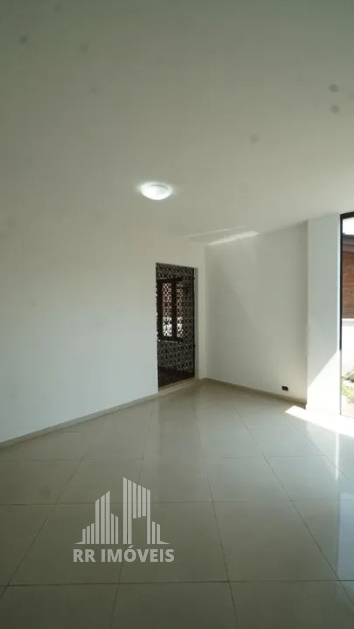 Casa à venda com 4 quartos, 320m² - Foto 9