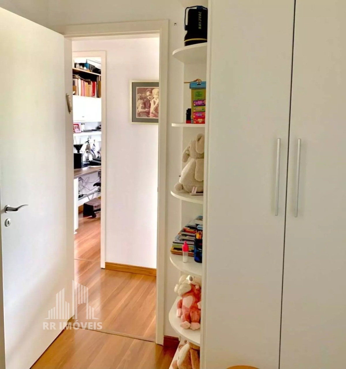 Apartamento à venda com 3 quartos, 110m² - Foto 13