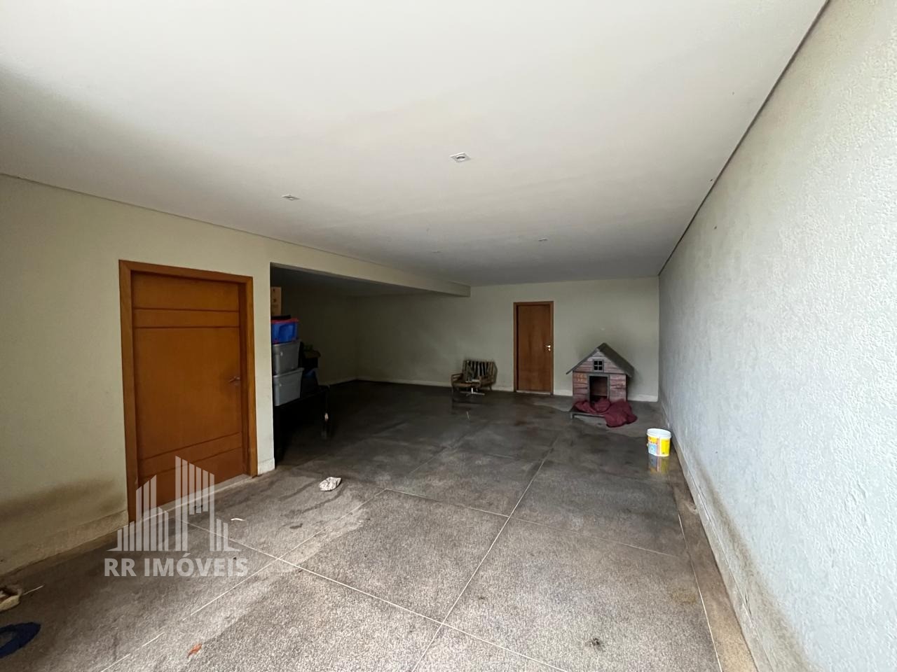 Casa para alugar com 4 quartos, 250m² - Foto 29