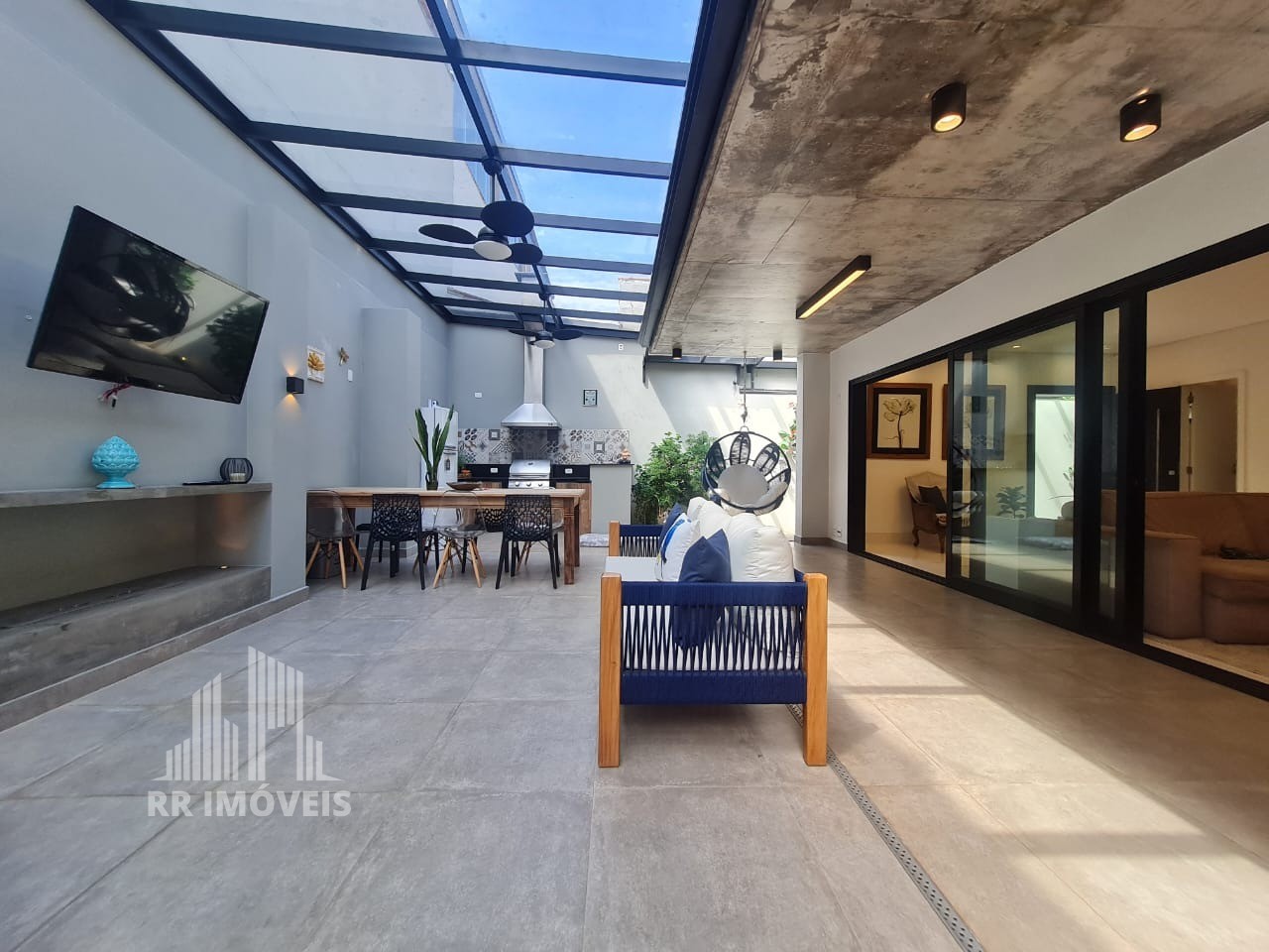 Casa à venda com 3 quartos, 160m² - Foto 4