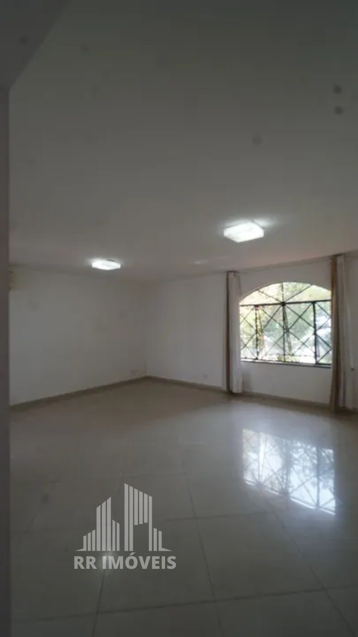 Casa à venda com 4 quartos, 320m² - Foto 8