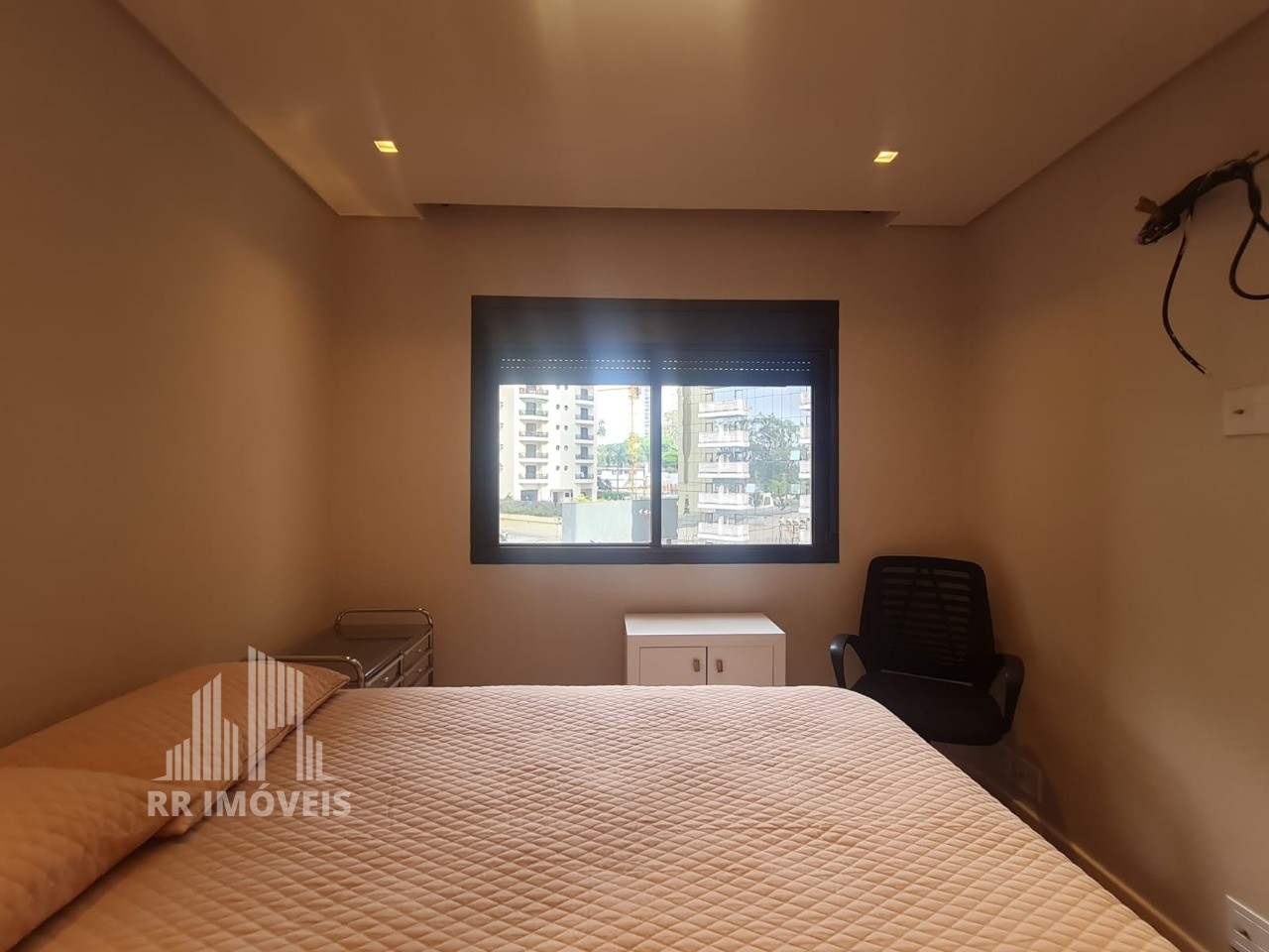 Apartamento à venda com 3 quartos, 130m² - Foto 23