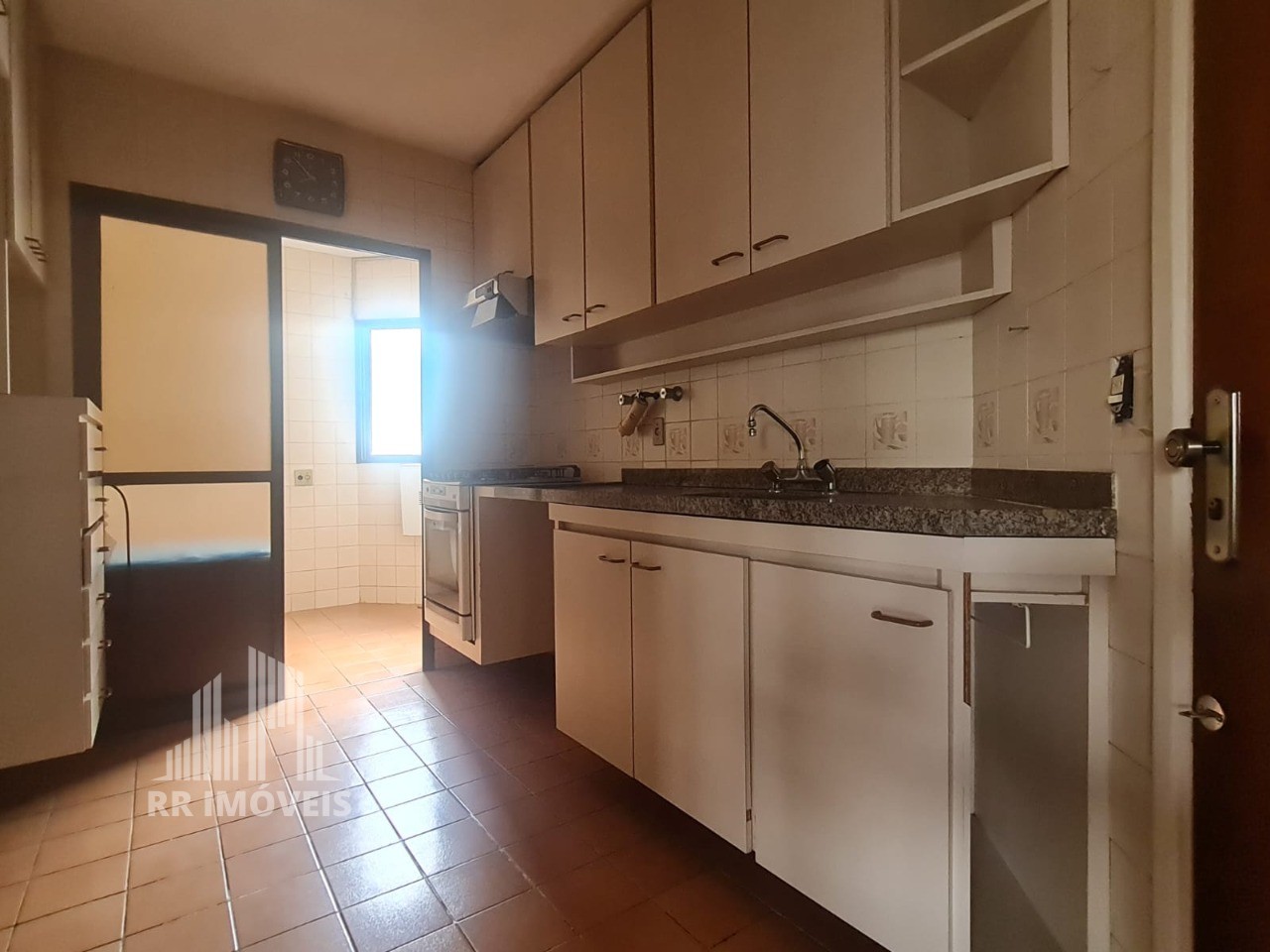 Apartamento à venda com 3 quartos, 130m² - Foto 11