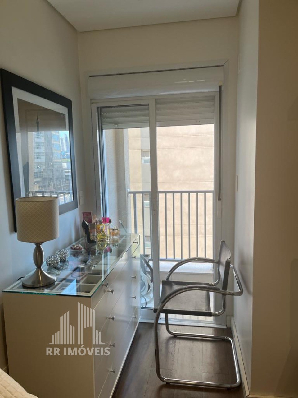 Apartamento à venda com 2 quartos, 80m² - Foto 18