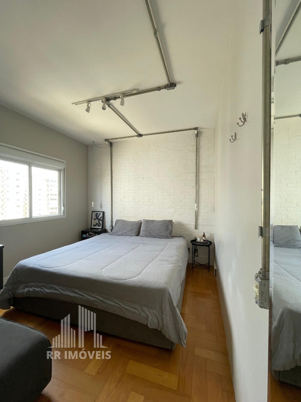 Apartamento à venda com 3 quartos, 132m² - Foto 9