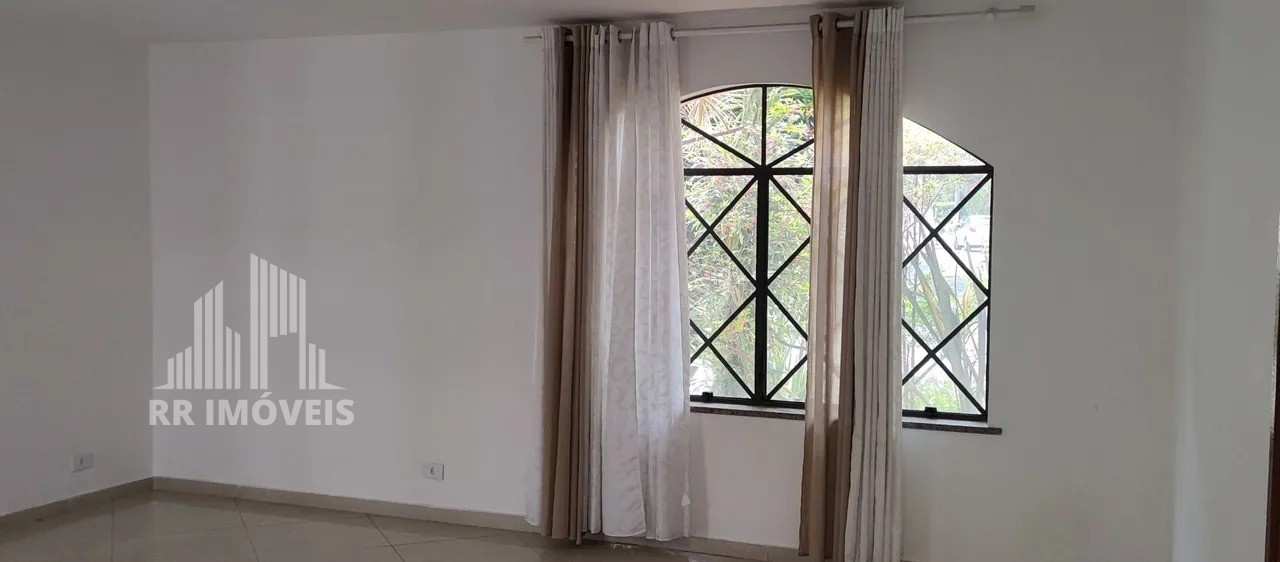 Casa à venda com 4 quartos, 320m² - Foto 16